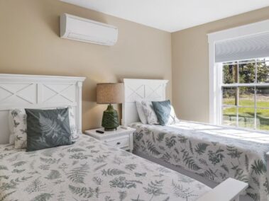 3rd bedroom 2 twin beds 1